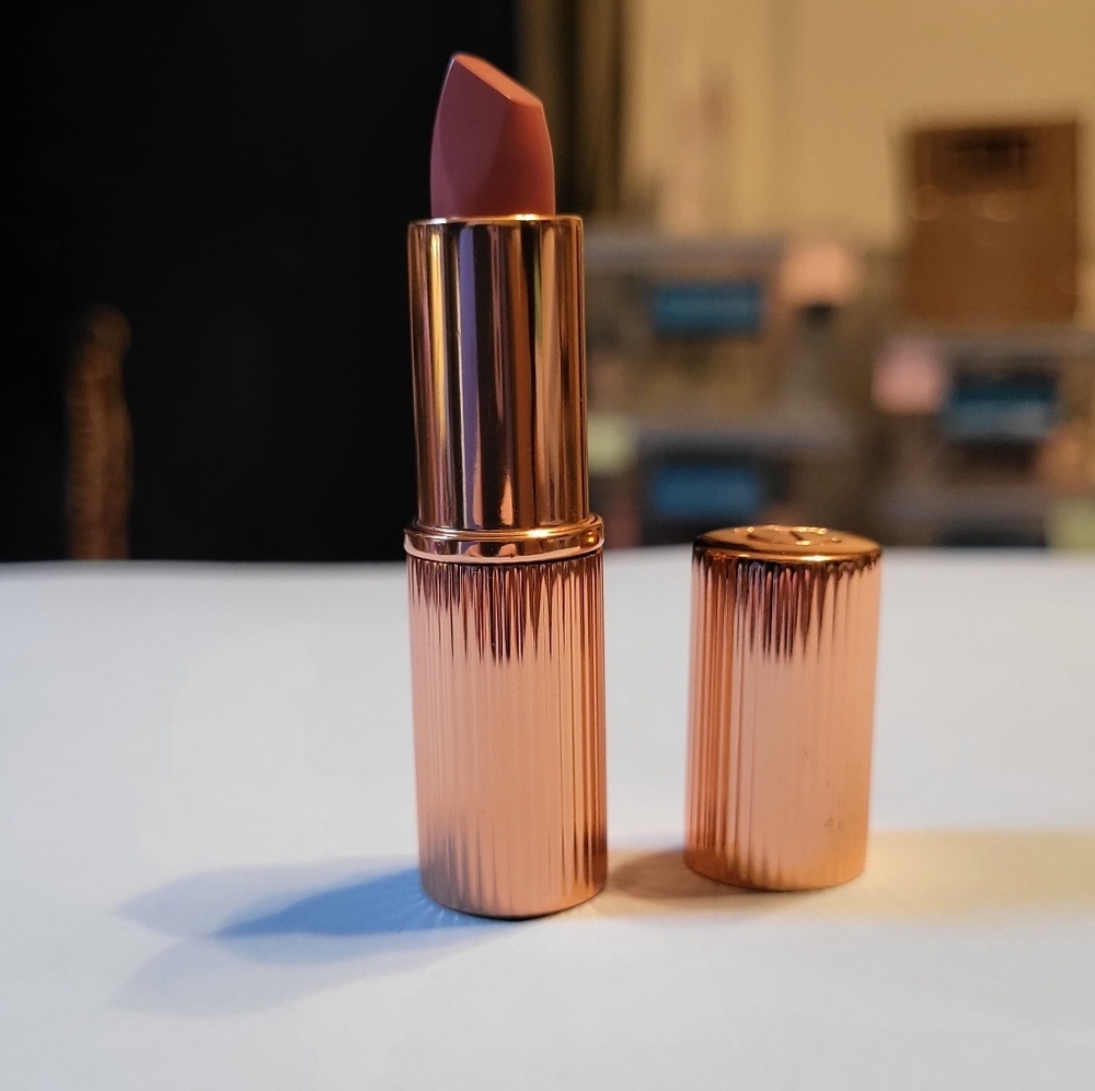 Charlotte Tilbury Kissing Fallen From The Lipstick Tree: 90's Pink, Mini, NIB